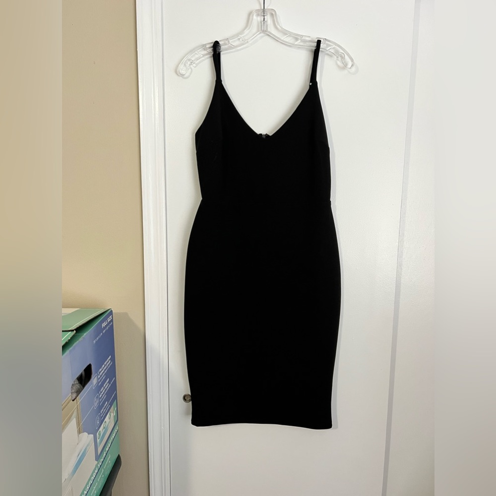 Lulu’s black mini dress!